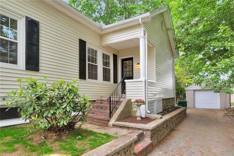 19 Tache St, Woonsocket, RI 02895 photo 5