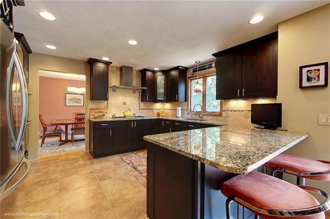 56 Martingale Dr, Warwick, RI 02886 photo 8
