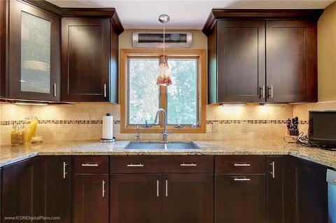 56 Martingale Dr, Warwick, RI 02886 photo 9