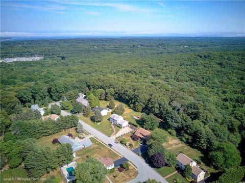 56 Martingale Dr, Warwick, RI 02886 photo 6