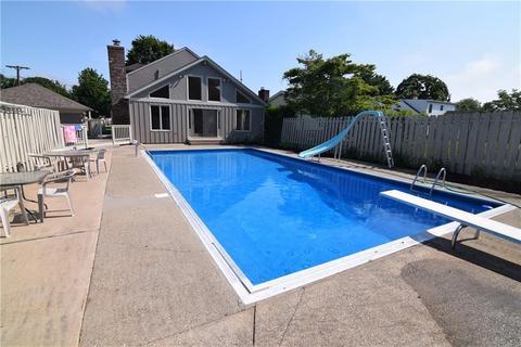 7 Benjamin St, Westerly, RI 02891 photo 1