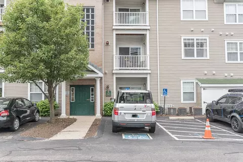 80 Mill St #204, Woonsocket, RI 02895 photo 2