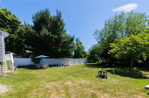 18 Hackman Pl, Warwick, RI 02889 photo 40