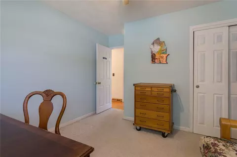 18 Hackman Pl, Warwick, RI 02889 photo 23