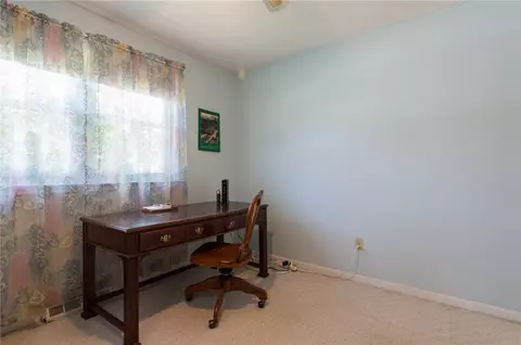18 Hackman Pl, Warwick, RI 02889 photo 22