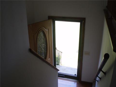 25 Crescendo Dr, Warwick, RI 02889 photo 3