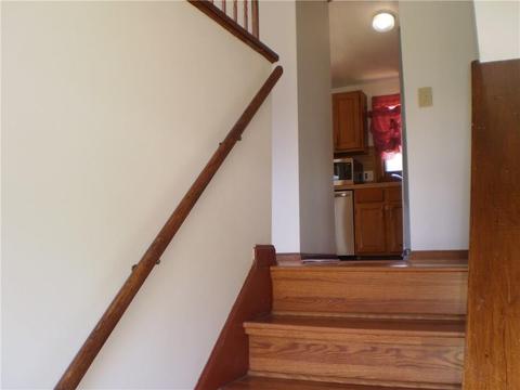 25 Crescendo Dr, Warwick, RI 02889 photo 4