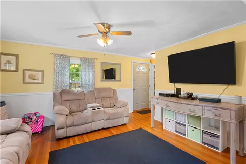 54 Deacon Ave, Warwick, RI 02886 photo 7