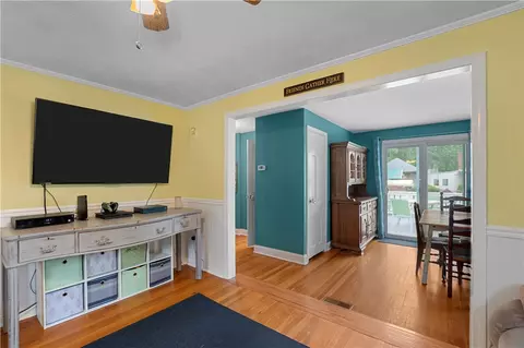 54 Deacon Ave, Warwick, RI 02886 photo 9