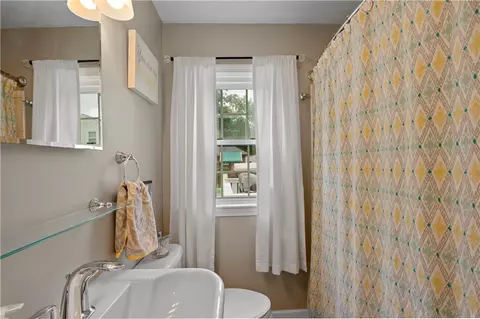 54 Deacon Ave, Warwick, RI 02886 photo 6