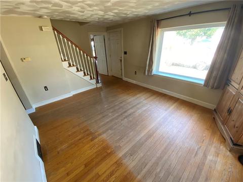4 Deacon Ave, Warwick, RI 02886 photo 7