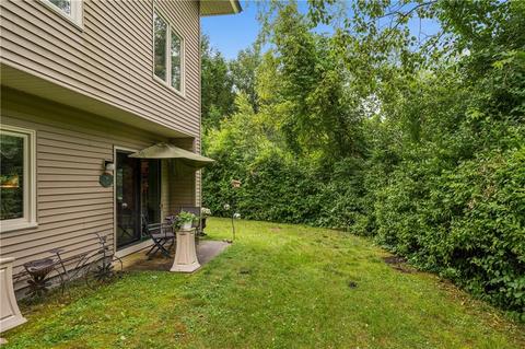 301 Holley Ln, Woonsocket, RI 02895 photo 12