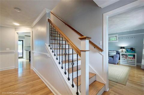 6 Lambert Ln, Warren, RI 02885 photo 5