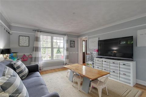 6 Lambert Ln, Warren, RI 02885 photo 7