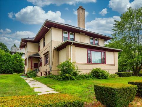353 Harris Ave, Woonsocket, RI 02895 photo 2