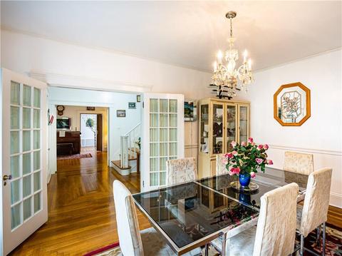 353 Harris Ave, Woonsocket, RI 02895 photo 10