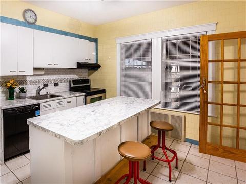 353 Harris Ave, Woonsocket, RI 02895 photo 8