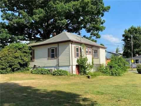 111 Jillson Ave, Woonsocket, RI 02895 photo 15