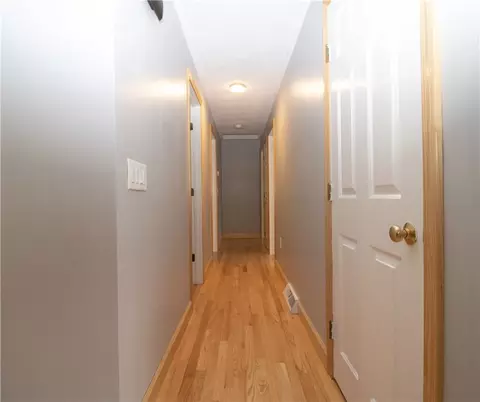 30 Lillian Ct, Warwick, RI 02886 photo 9