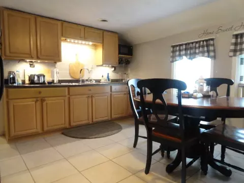 44 Milton Rd, Warwick, RI 02888 photo 7