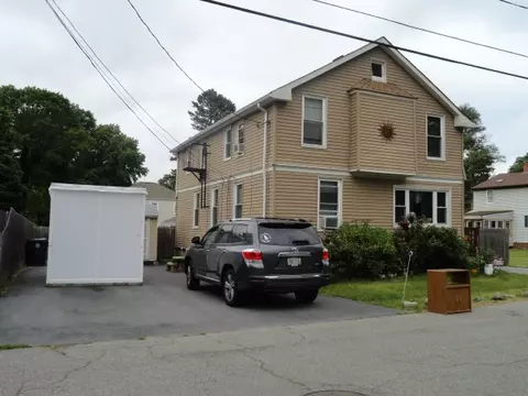 44 Milton Rd, Warwick, RI 02888 photo 2