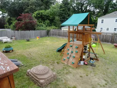 44 Milton Rd, Warwick, RI 02888 photo 5