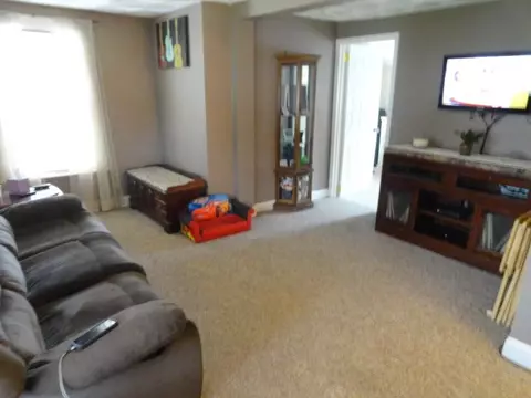 44 Milton Rd, Warwick, RI 02888 photo 9