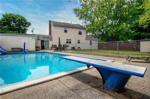 19 Midway Dr, Warwick, RI 02886 photo 10