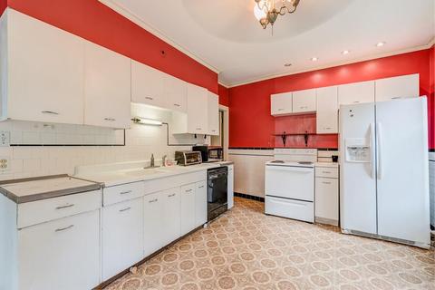 74 Glen Rd, Woonsocket, RI 02895 photo 3
