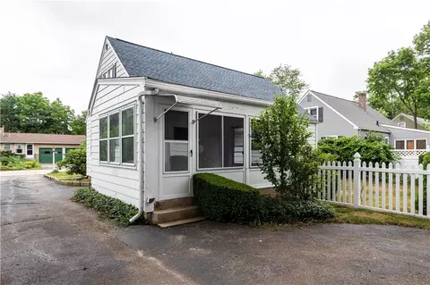 178 Chapmans Ave, Warwick, RI 02886 photo 3