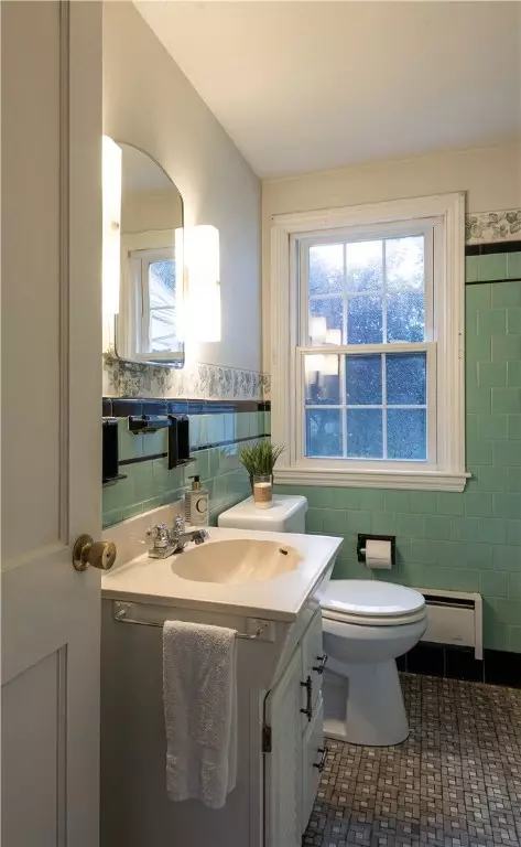 178 Chapmans Ave, Warwick, RI 02886 photo 8