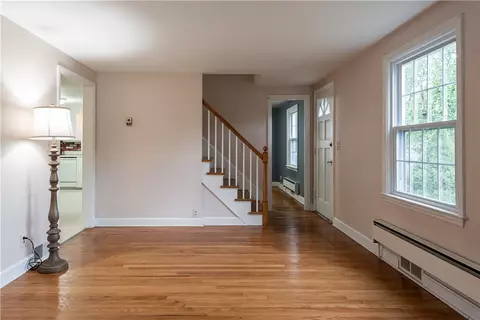 178 Chapmans Ave, Warwick, RI 02886 photo 6