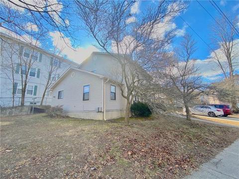 8 West St, Woonsocket, RI 02895 photo 3