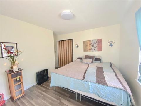 8 West St, Woonsocket, RI 02895 photo 11