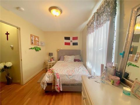 8 West St, Woonsocket, RI 02895 photo 31