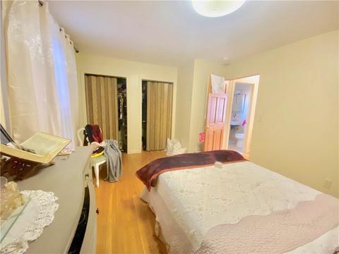 8 West St, Woonsocket, RI 02895 photo 28