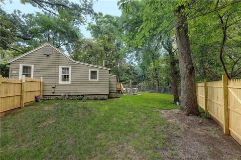 107 Midget Ave, Warwick, RI 02886 photo 3