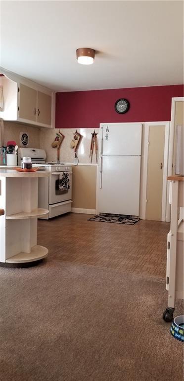 140 Wethersfield Dr, Warwick, RI 02886 photo 9