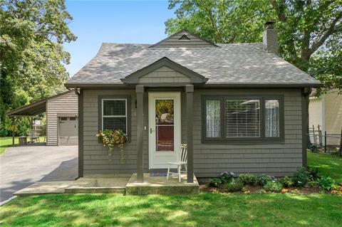 196 Haswill St, Warwick, RI 02889 photo 1