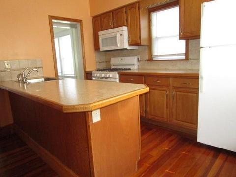 207 Milton Rd, Warwick, RI 02888 photo 5