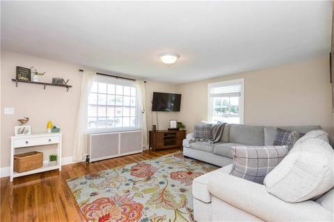 76 Hoxsie Ave, Warwick, RI 02889 photo 10