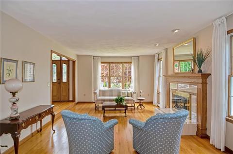26 Olympia Ave, Woonsocket, RI 02895 photo 6
