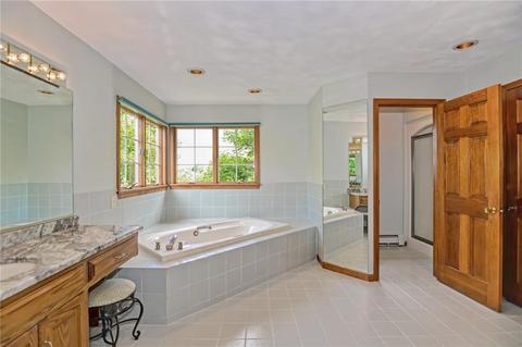 26 Olympia Ave, Woonsocket, RI 02895 photo 36