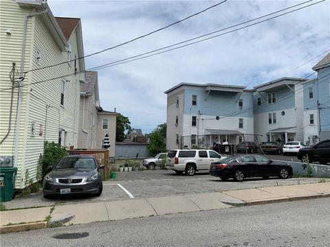 36 Wilson Ave, Woonsocket, RI 02895 photo 4