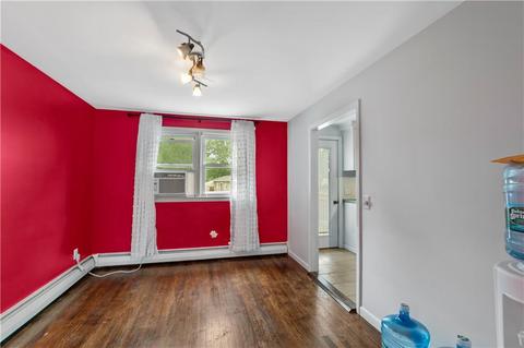 81 Sprague Ave, Warwick, RI 02889 photo 12