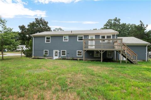 81 Sprague Ave, Warwick, RI 02889 photo 6
