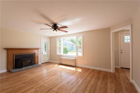 20 Central St, Warwick, RI 02886 photo 17