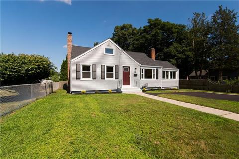 20 Central St, Warwick, RI 02886 photo 2