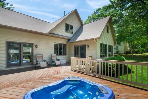 55 Basil Xing, Cranston, RI 02921 photo 7