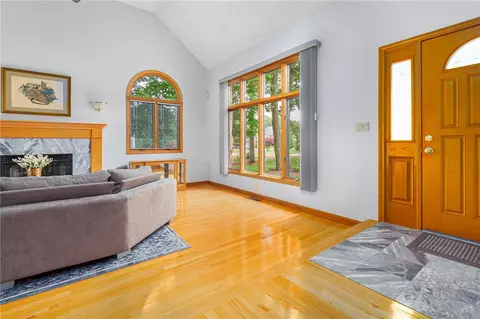 55 Basil Xing, Cranston, RI 02921 photo 16